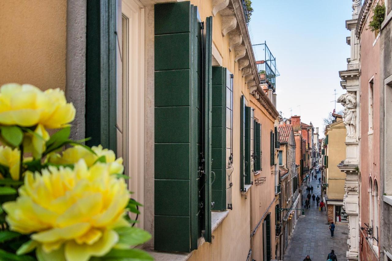 Doge'S Pantheon & St.Mark School In Hidden Venise Extérieur photo