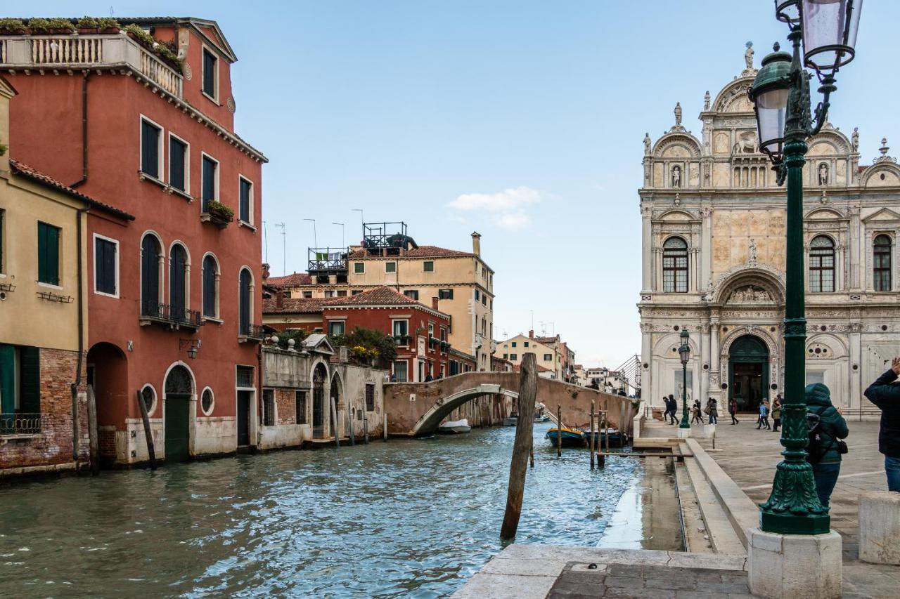 Doge'S Pantheon & St.Mark School In Hidden Venise Extérieur photo