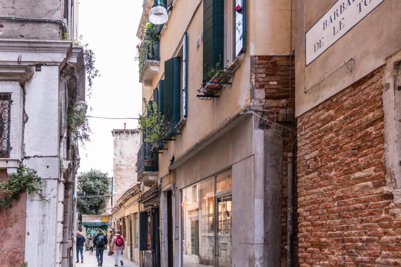 Doge'S Pantheon & St.Mark School In Hidden Venise Extérieur photo